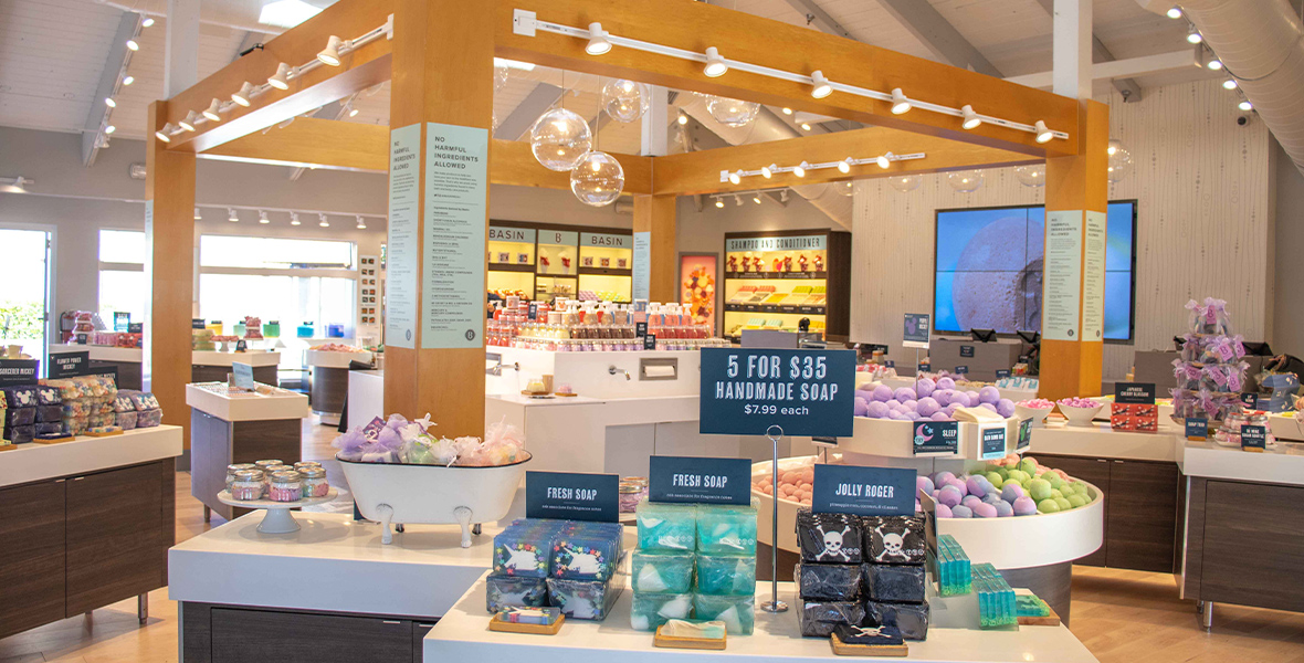 Basin, Disney Springs Basin, Disney Springs